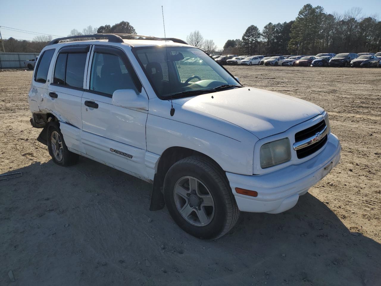 2004 Chevrolet Tracker - Image 4