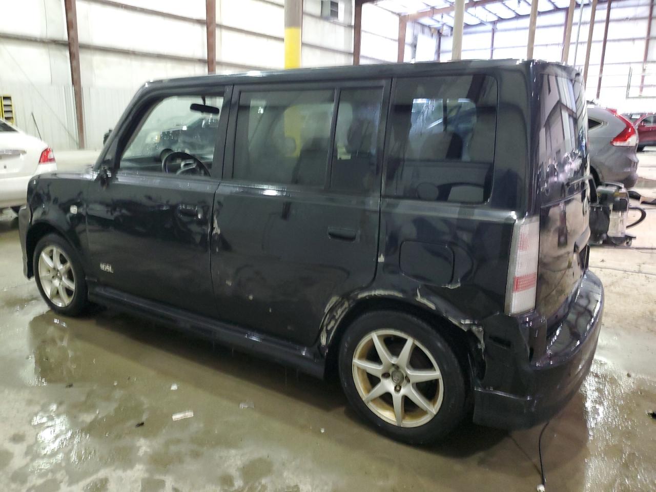 2005 Scion xB - Image 2