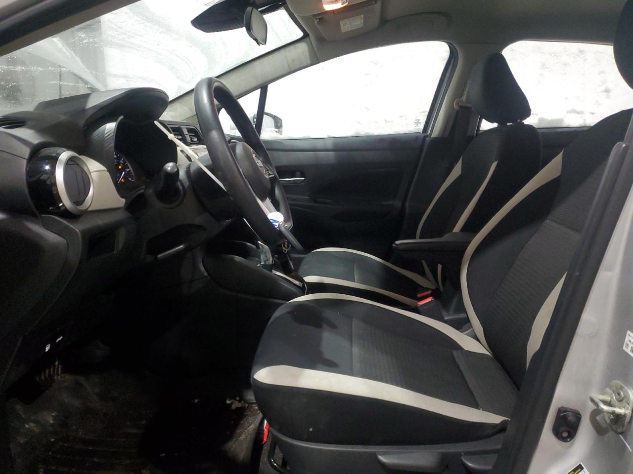 2021 Nissan Versa - Image 7