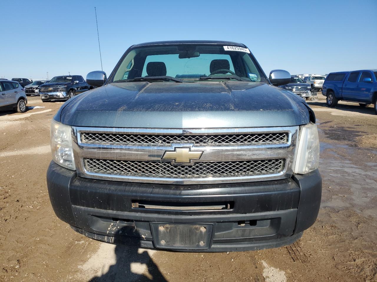 2012 Chevrolet Silverado - Image 5