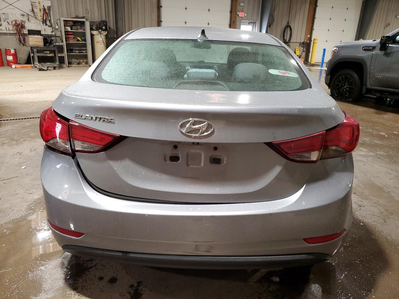2015 Hyundai Elantra - Image 6