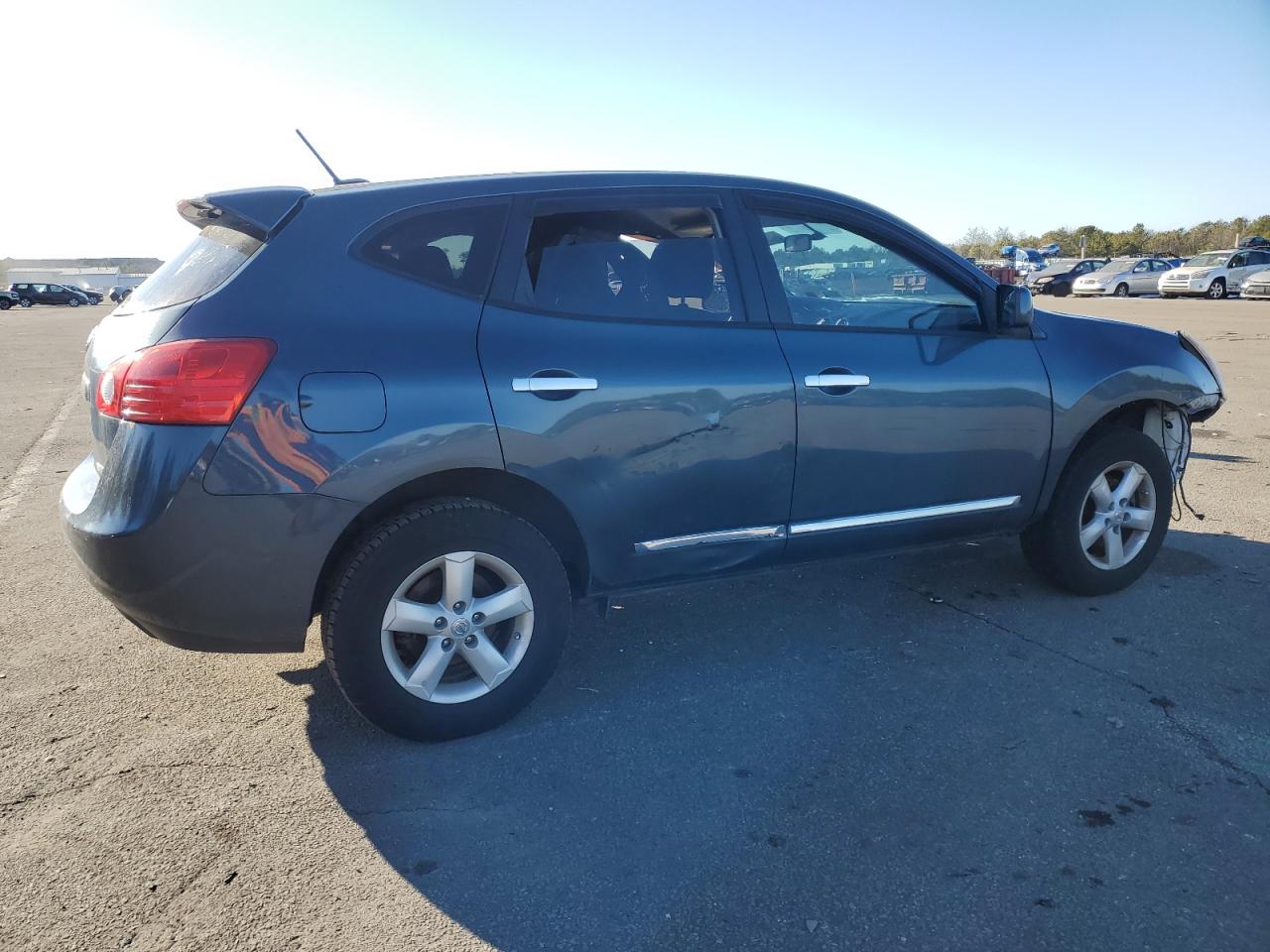 2013 Nissan Rogue - Image 3