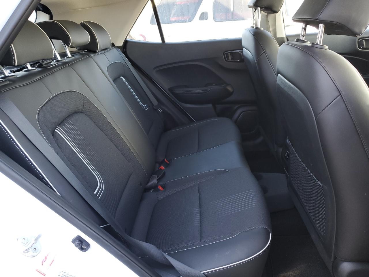 2024 Hyundai Venue - Image 10