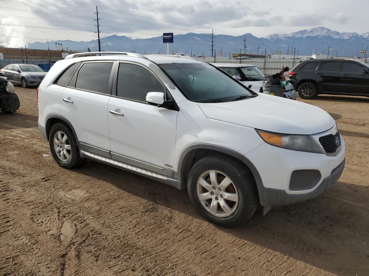 VIN 5XYKTDA25DG346147 2013 KIA SORENTO no.4