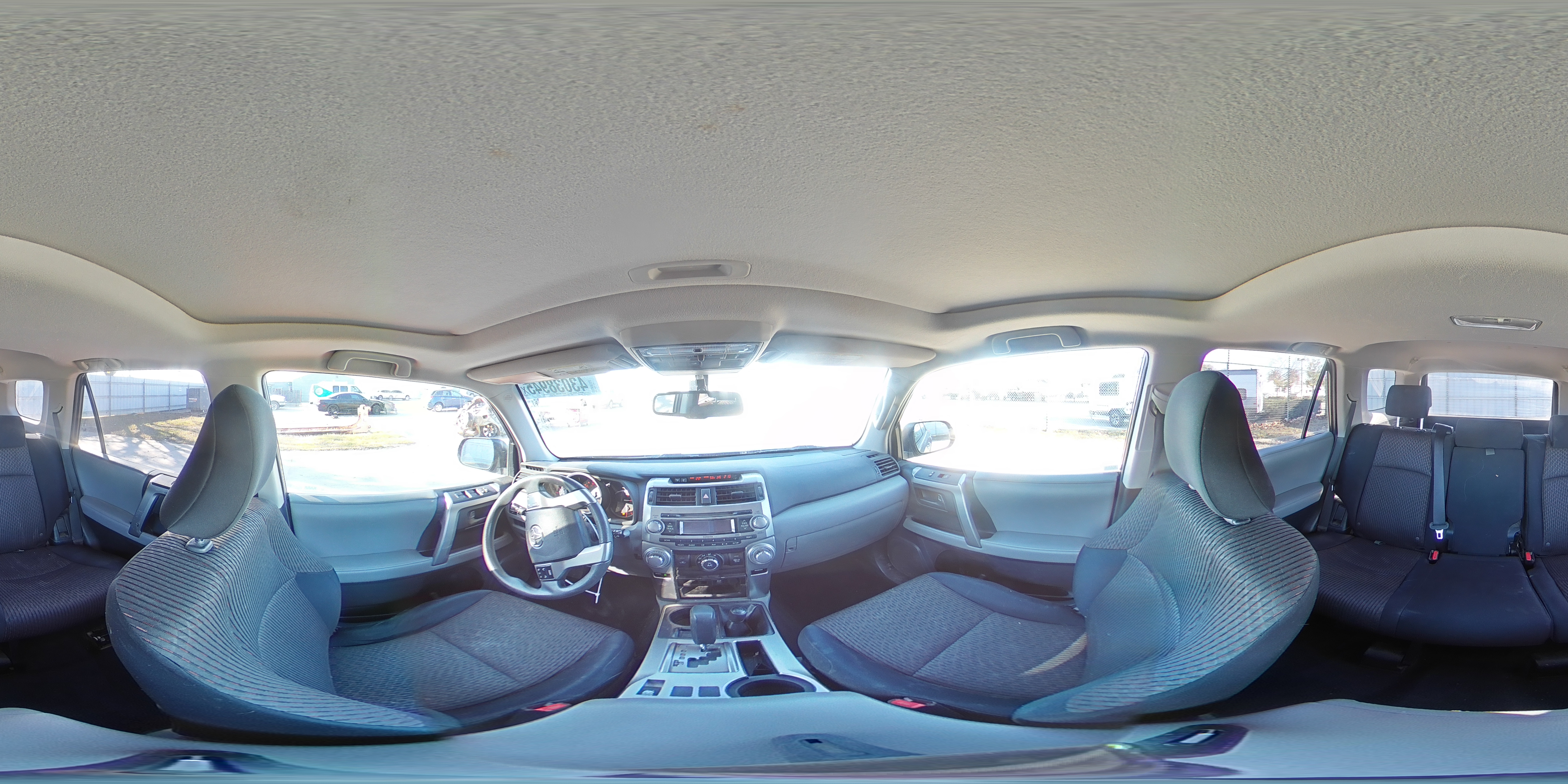 2010 Toyota 4Runner - Image 13