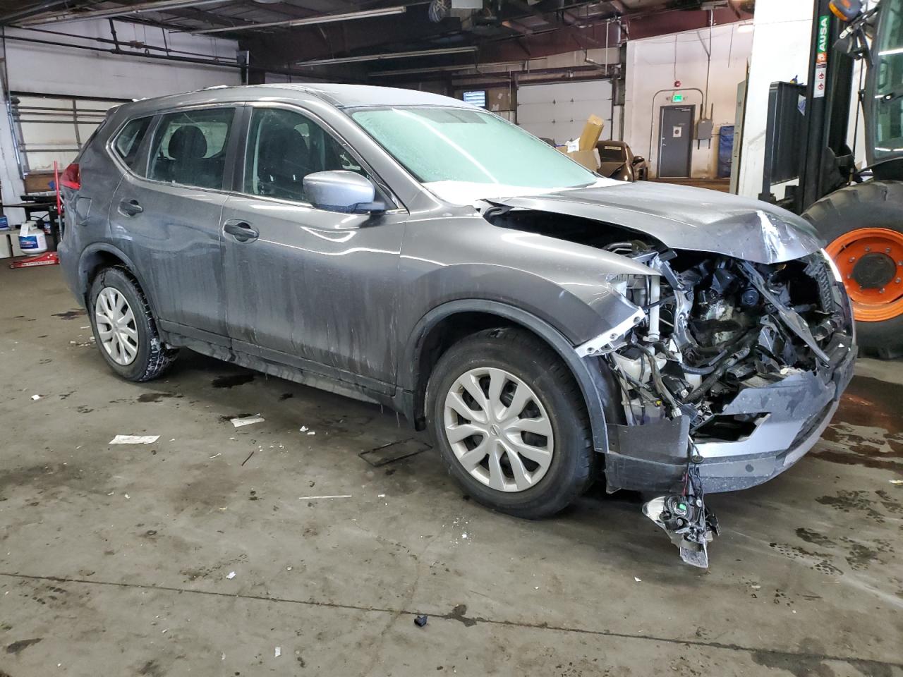 2017 Nissan Rogue - Image 4