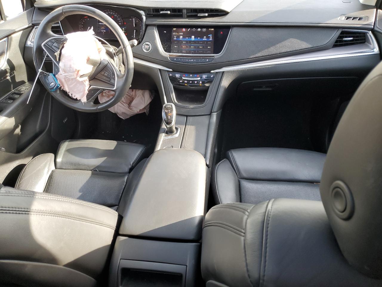 2017 Cadillac XT5 - Image 8
