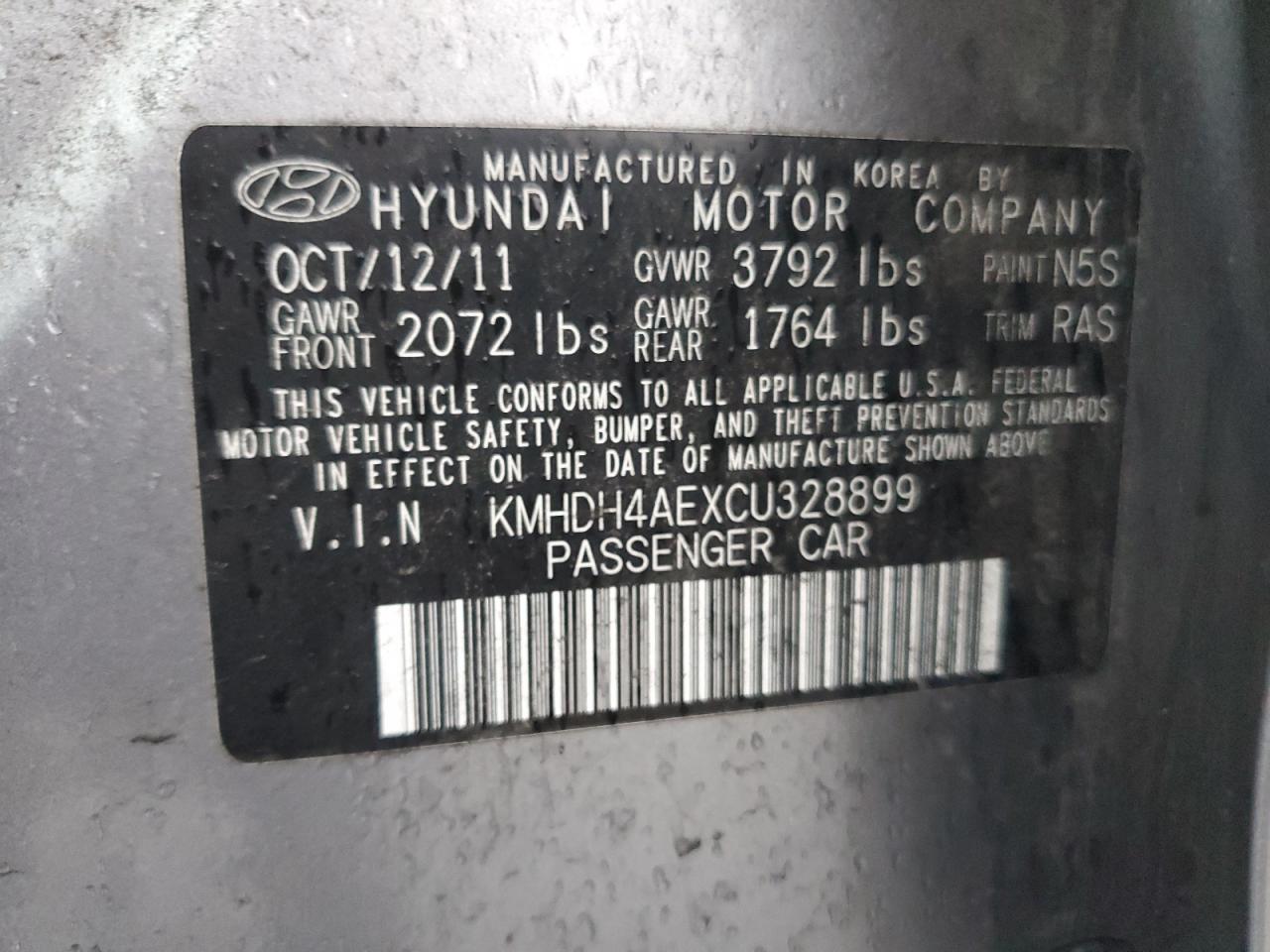 2012 Hyundai Elantra - Image 12