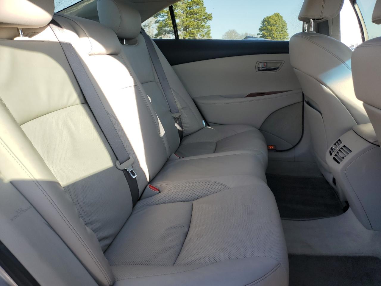 2007 Lexus ES - Image 10
