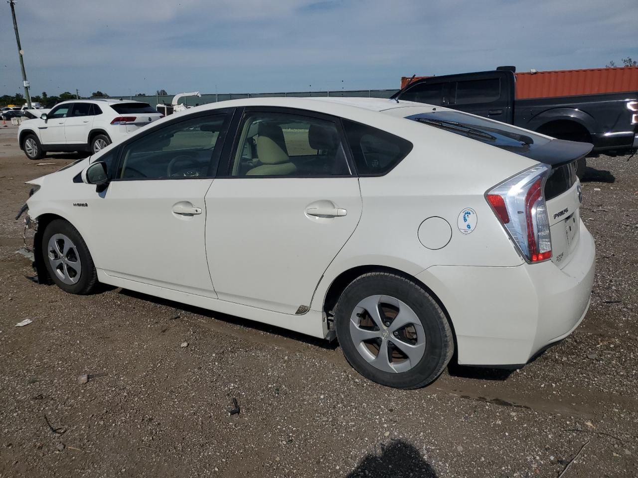 VIN JTDKN3DU8E1834334 2014 TOYOTA PRIUS no.2