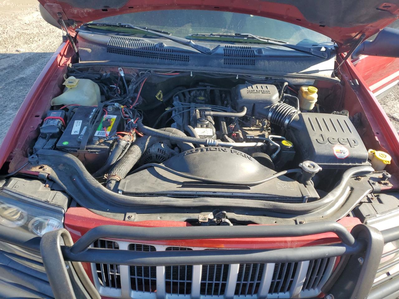 2004 Jeep Grand Cherokee - Image 12