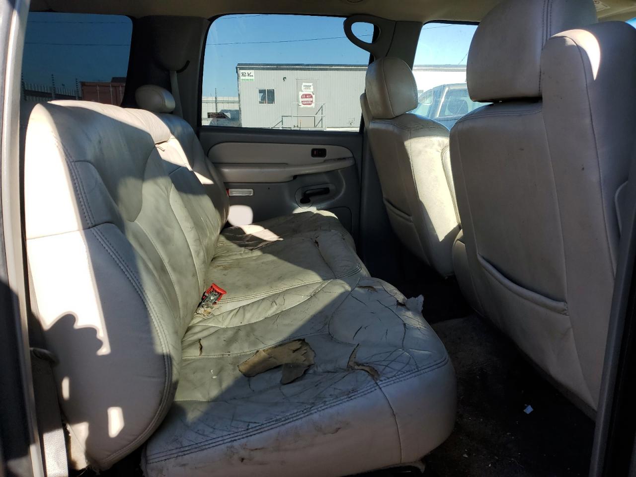 2001 GMC Yukon Xl K1500 VIN: 3GKFK16T31G221718 Lot: 90881775