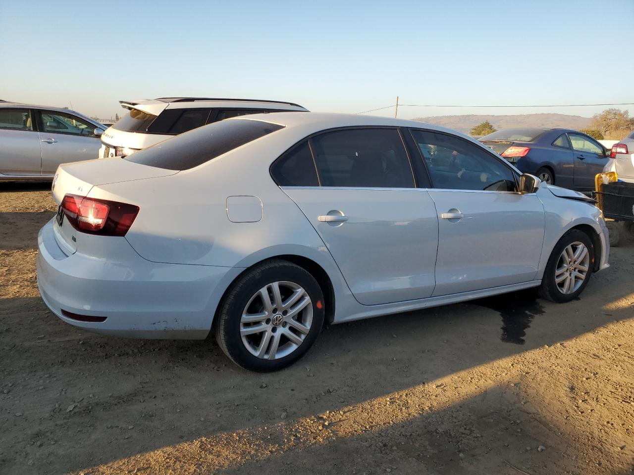 2017 Volkswagen Jetta - Image 3