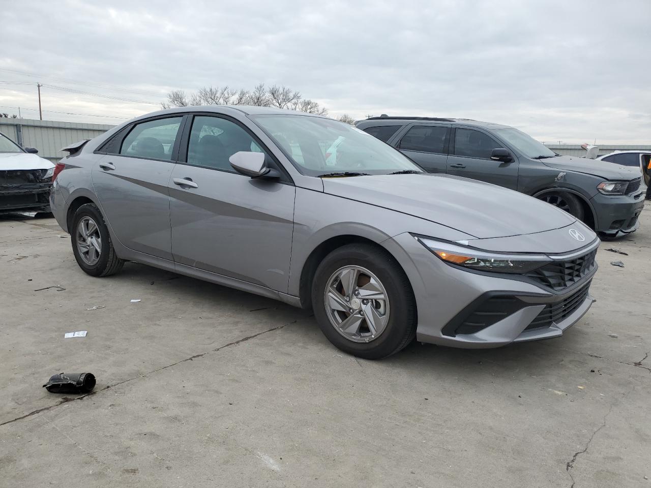 2024 Hyundai Elantra - Image 4