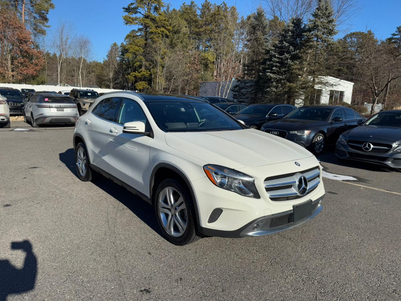 VIN WDCTG4EB2HJ355083 2017 MERCEDES-BENZ GLA-CLASS no.2