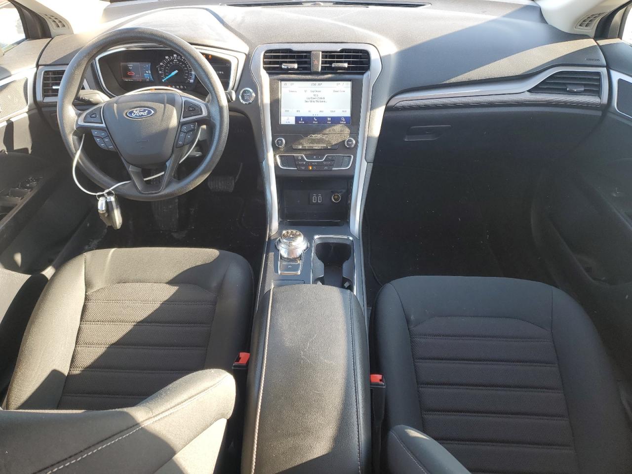2020 Ford Fusion - Image 8