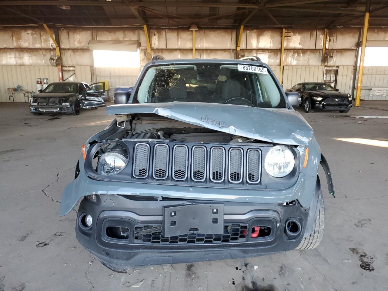 2017 Jeep Renegade - Image 5