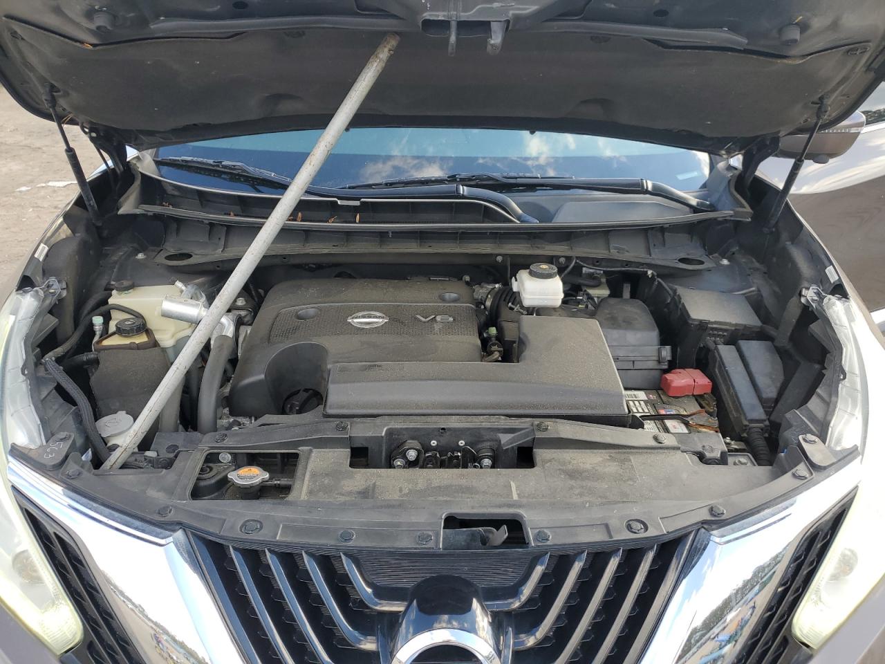 2016 Nissan Murano - Image 12