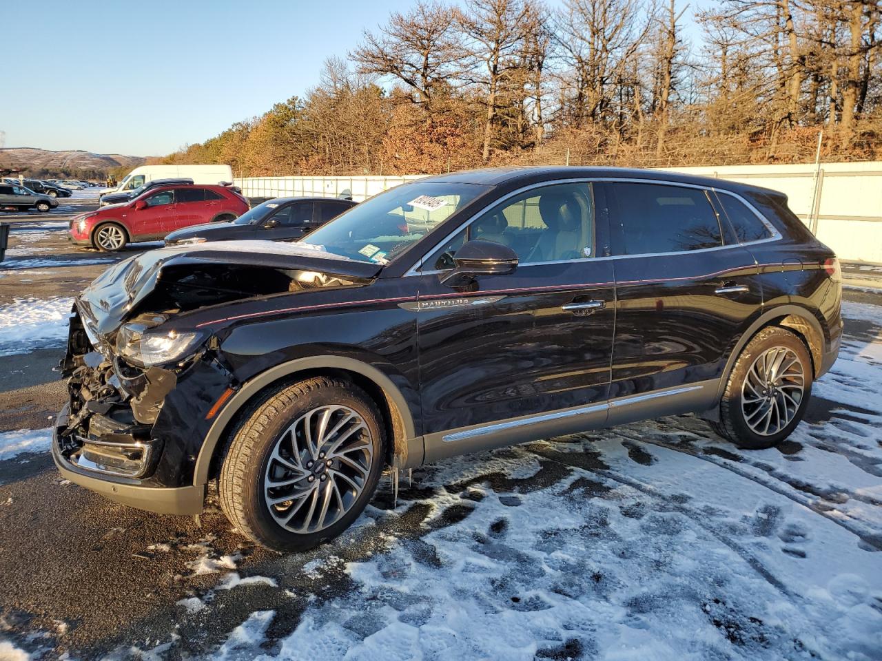 2020 Lincoln Nautilus Reserve for Sale in Brookhaven, NY - Front End