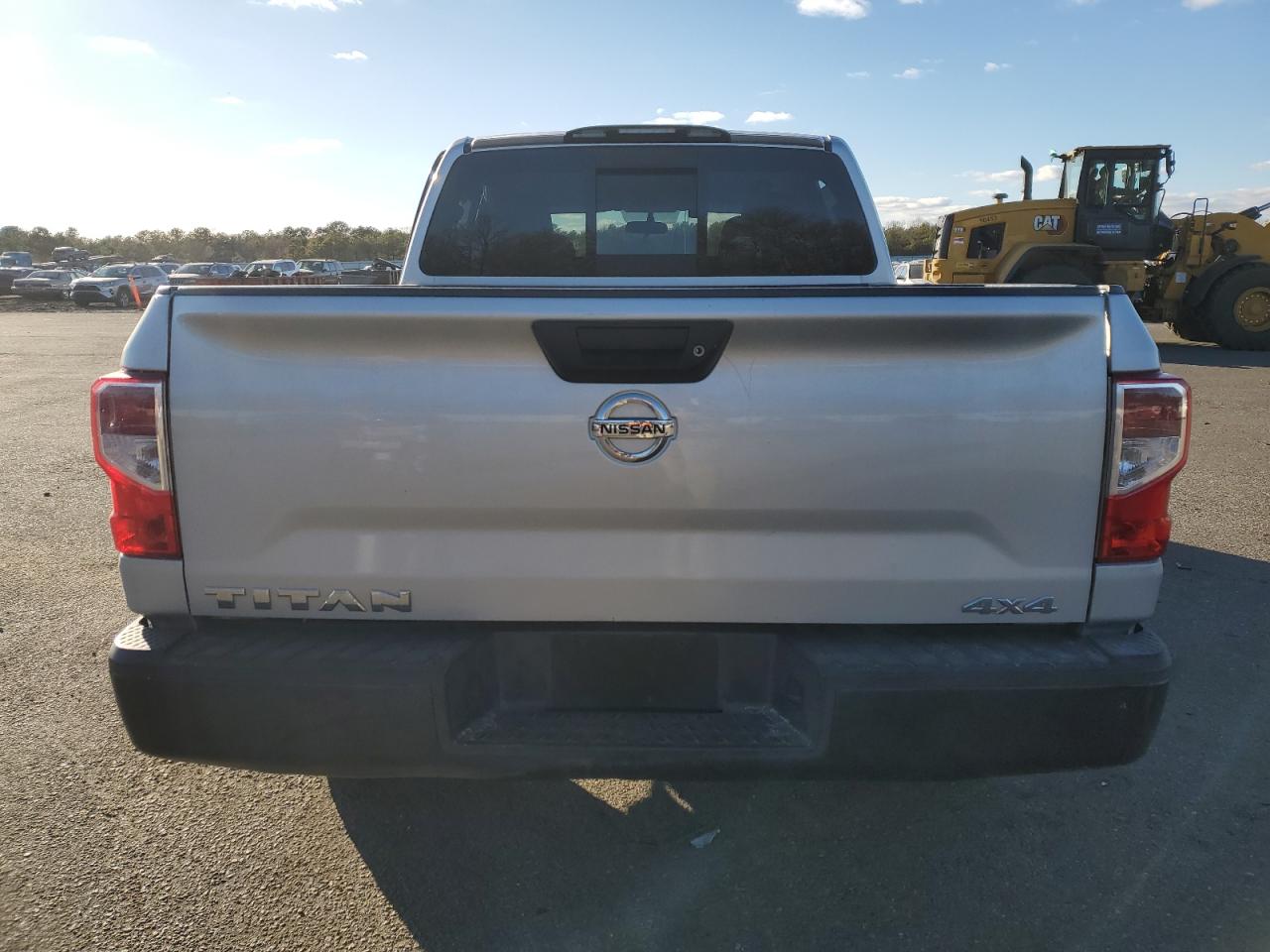 2017 Nissan Titan - Image 6