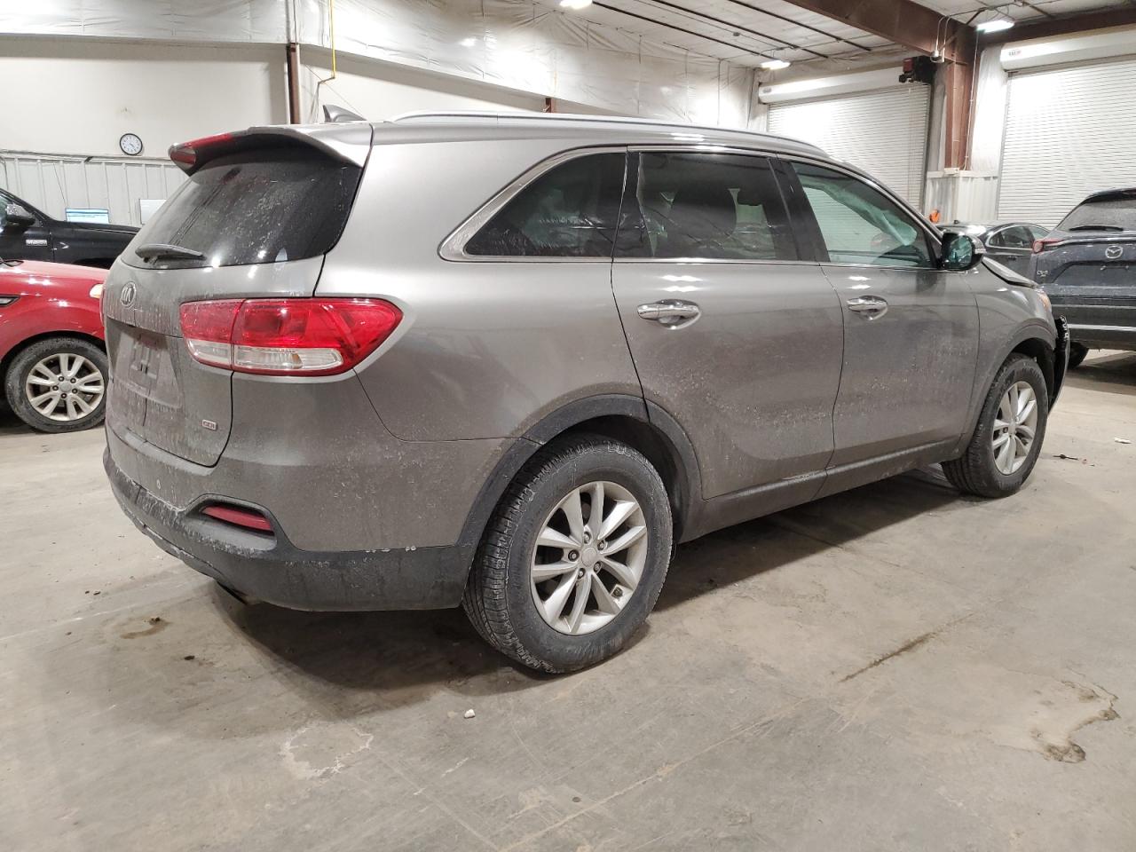 2016 Kia Sorento - Image 3