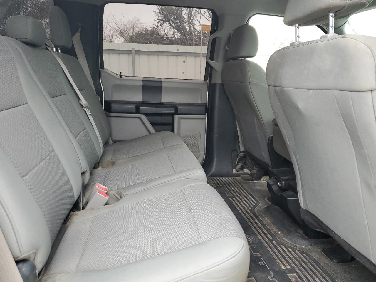 2017 Ford F250 - Image 10