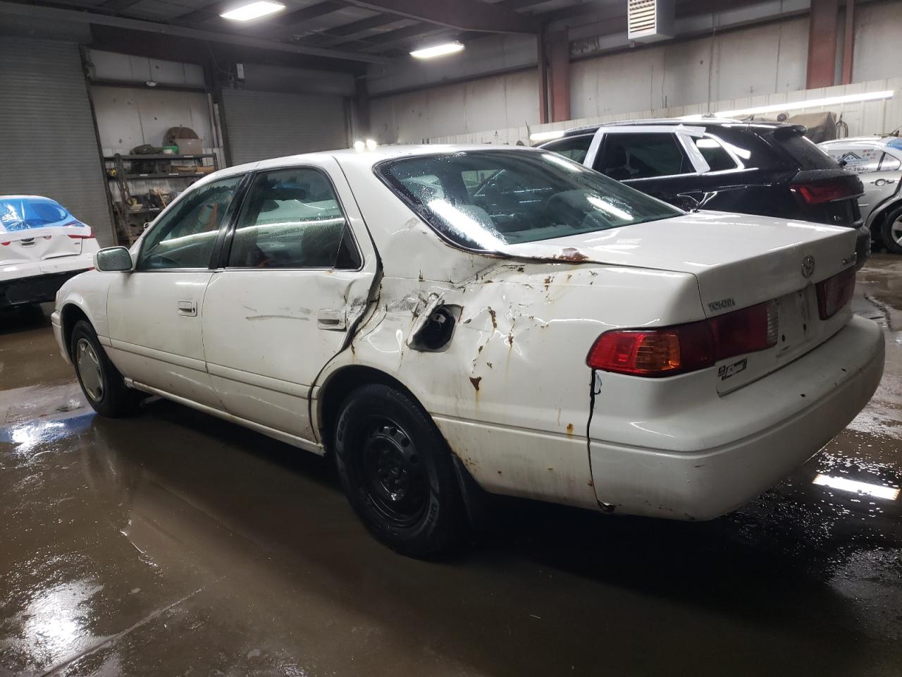 2000 Toyota Camry - Image 2