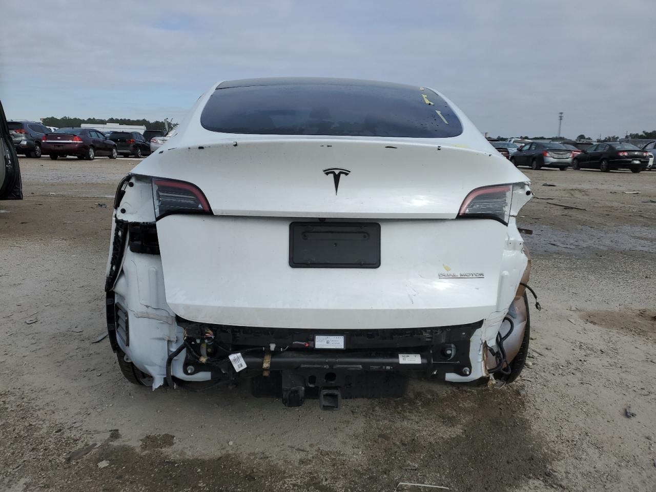 VIN 7SAYGDEF7NF436293 2022 TESLA MODEL Y no.6