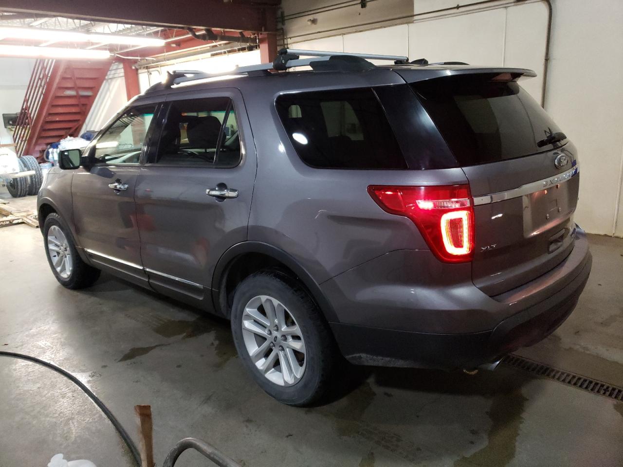 2014 Ford Explorer - Image 2