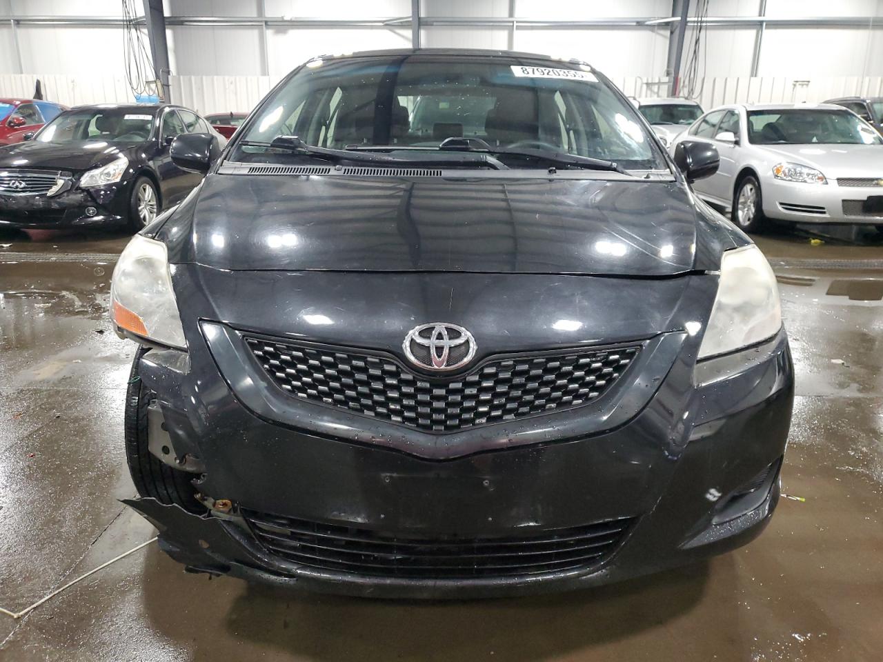 2012 Toyota Yaris - Image 5