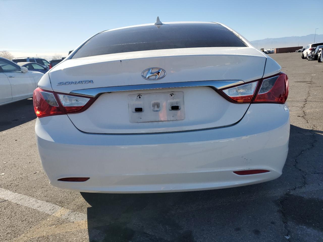 2011 Hyundai Sonata - Image 6