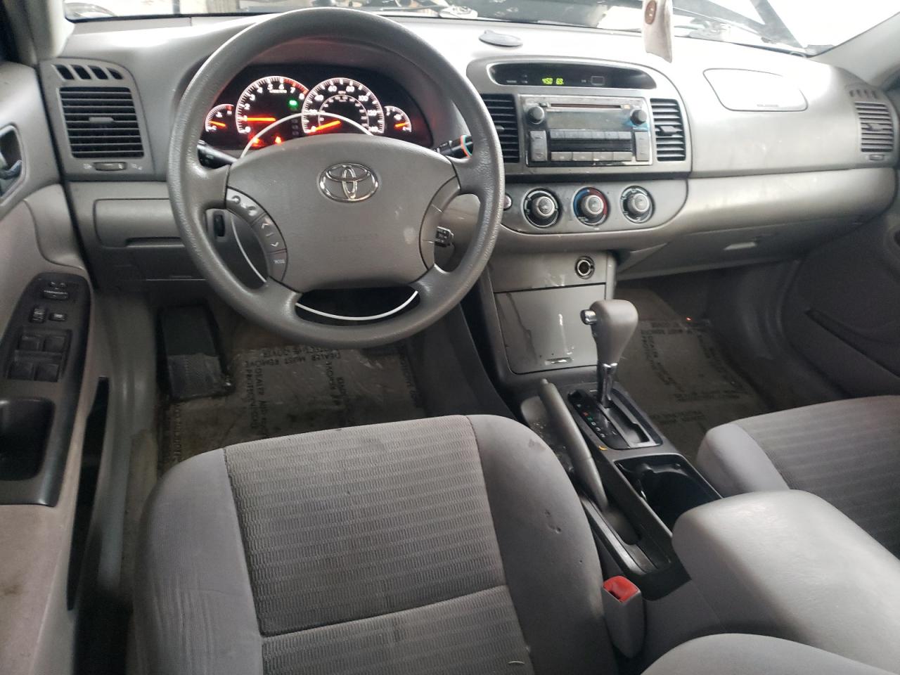 2006 Toyota Camry - Image 8