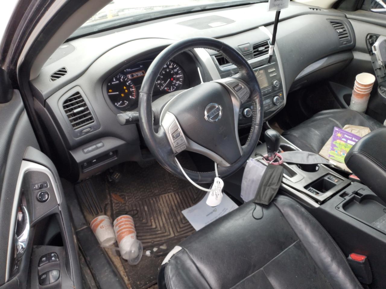 2014 Nissan Altima - Image 8