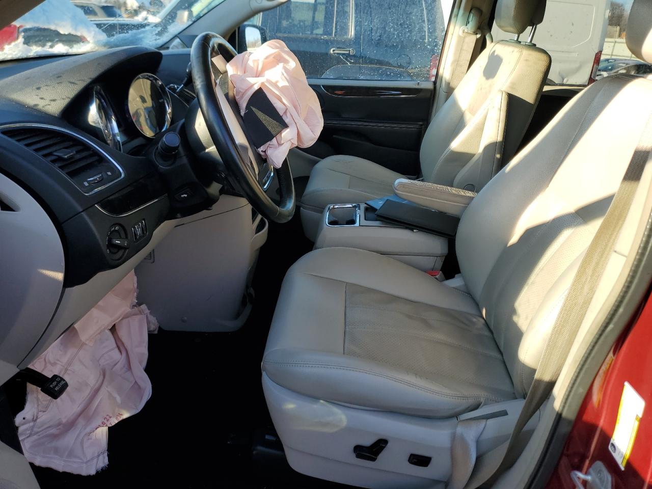 2012 Chrysler Town & Country - Image 7