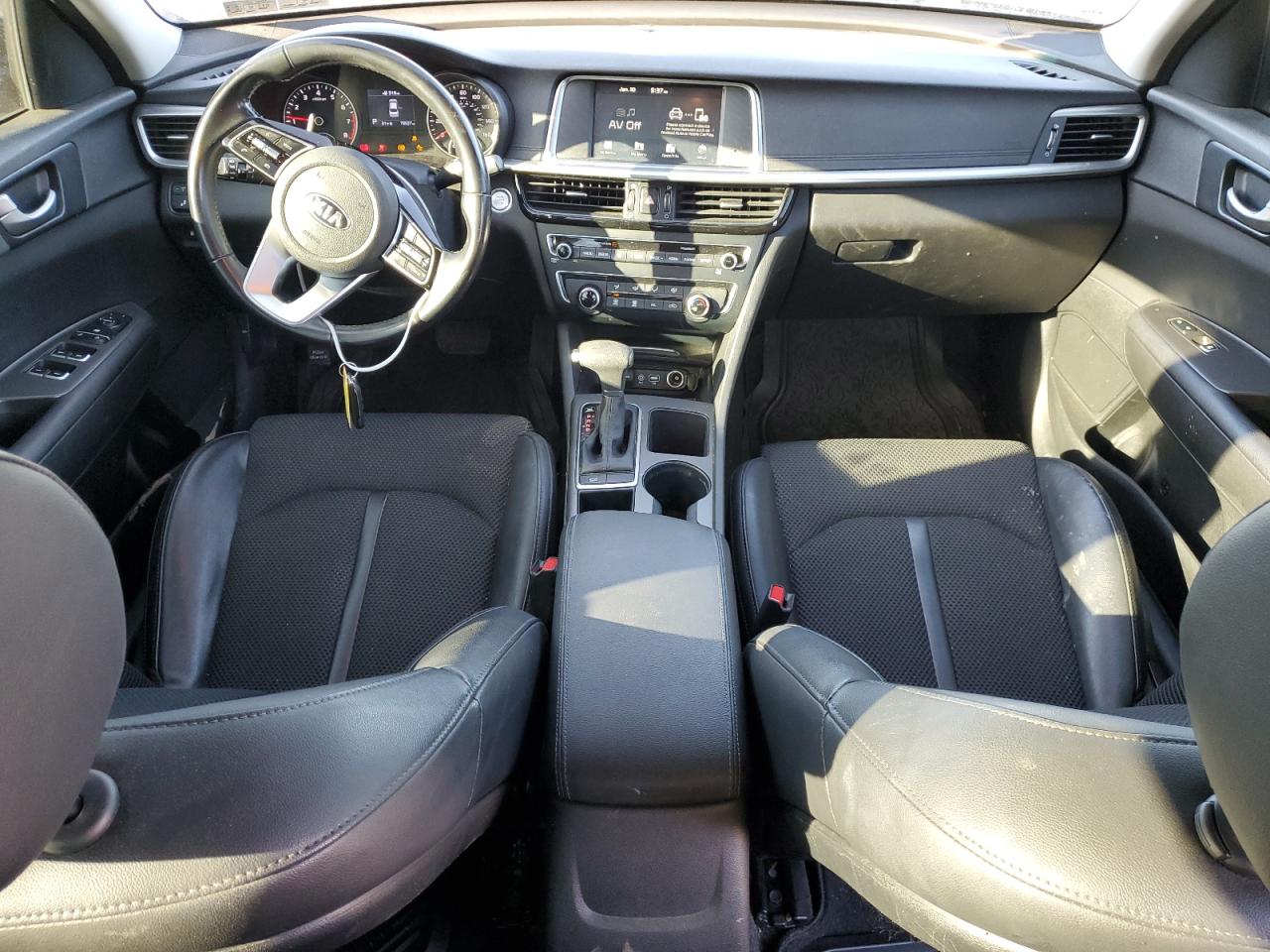 2020 Kia Optima - Image 8