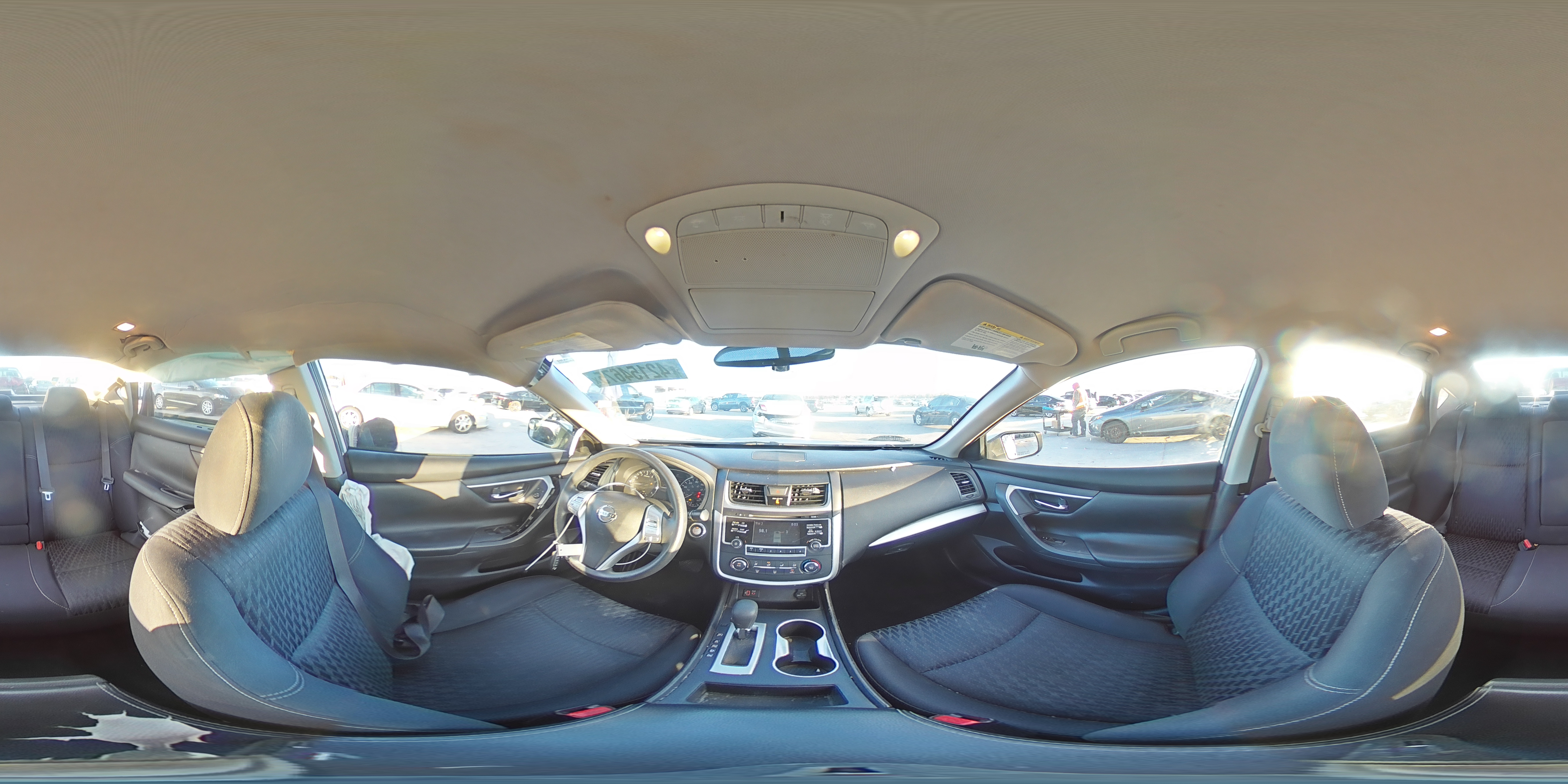 2018 Nissan Altima - Image 14