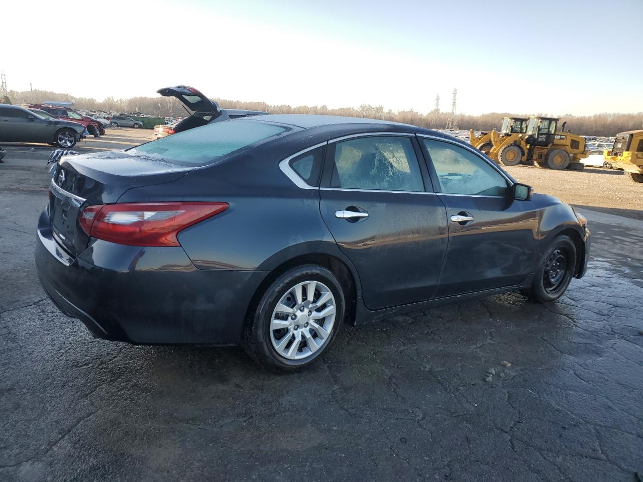 2018 Nissan Altima - Image 3