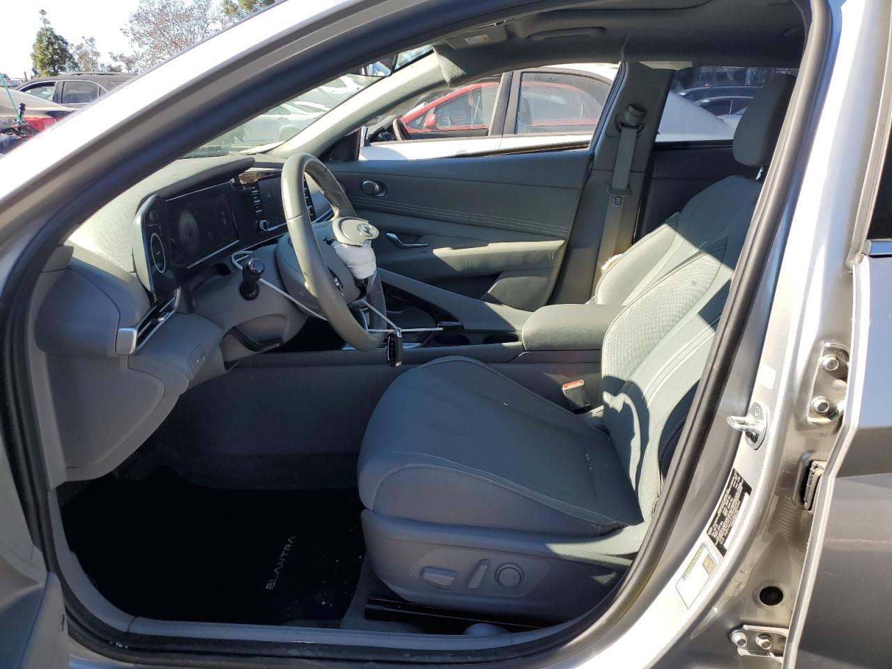 2021 Hyundai Elantra - Image 7