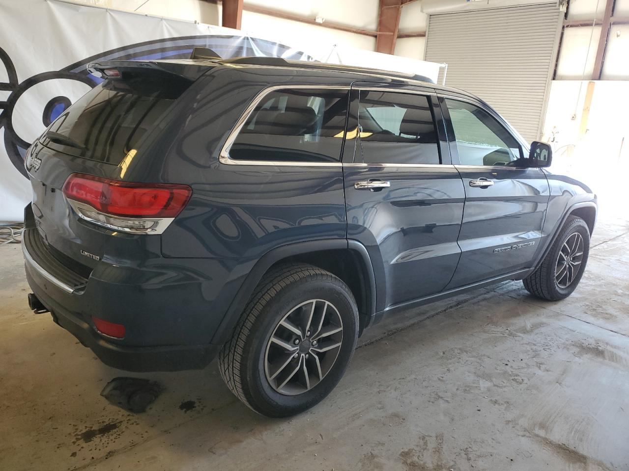 2020 Jeep Grand Cherokee - Image 3