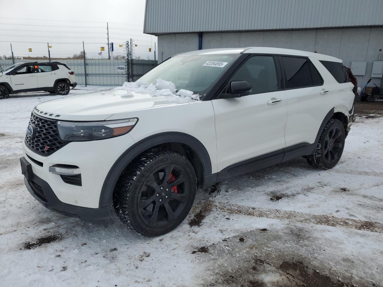 2022 Ford Explorer - Image 1