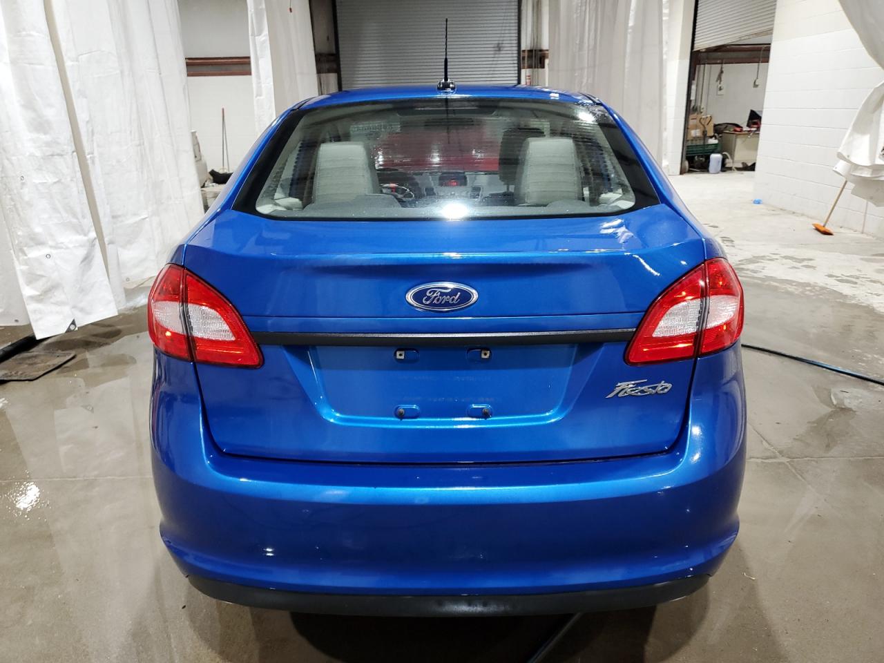 2011 Ford Fiesta - Image 6