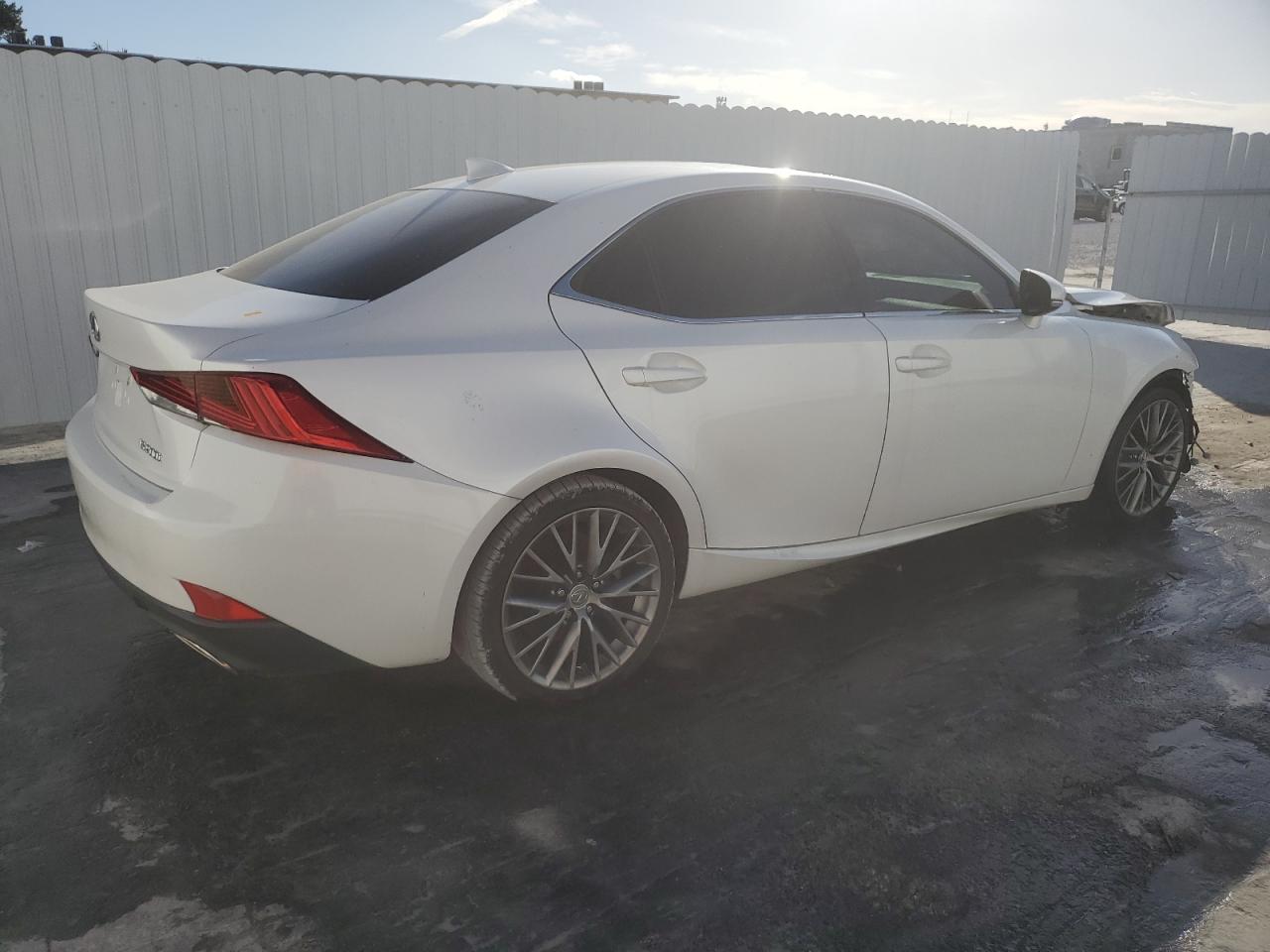 2017 Lexus IS - Image 3