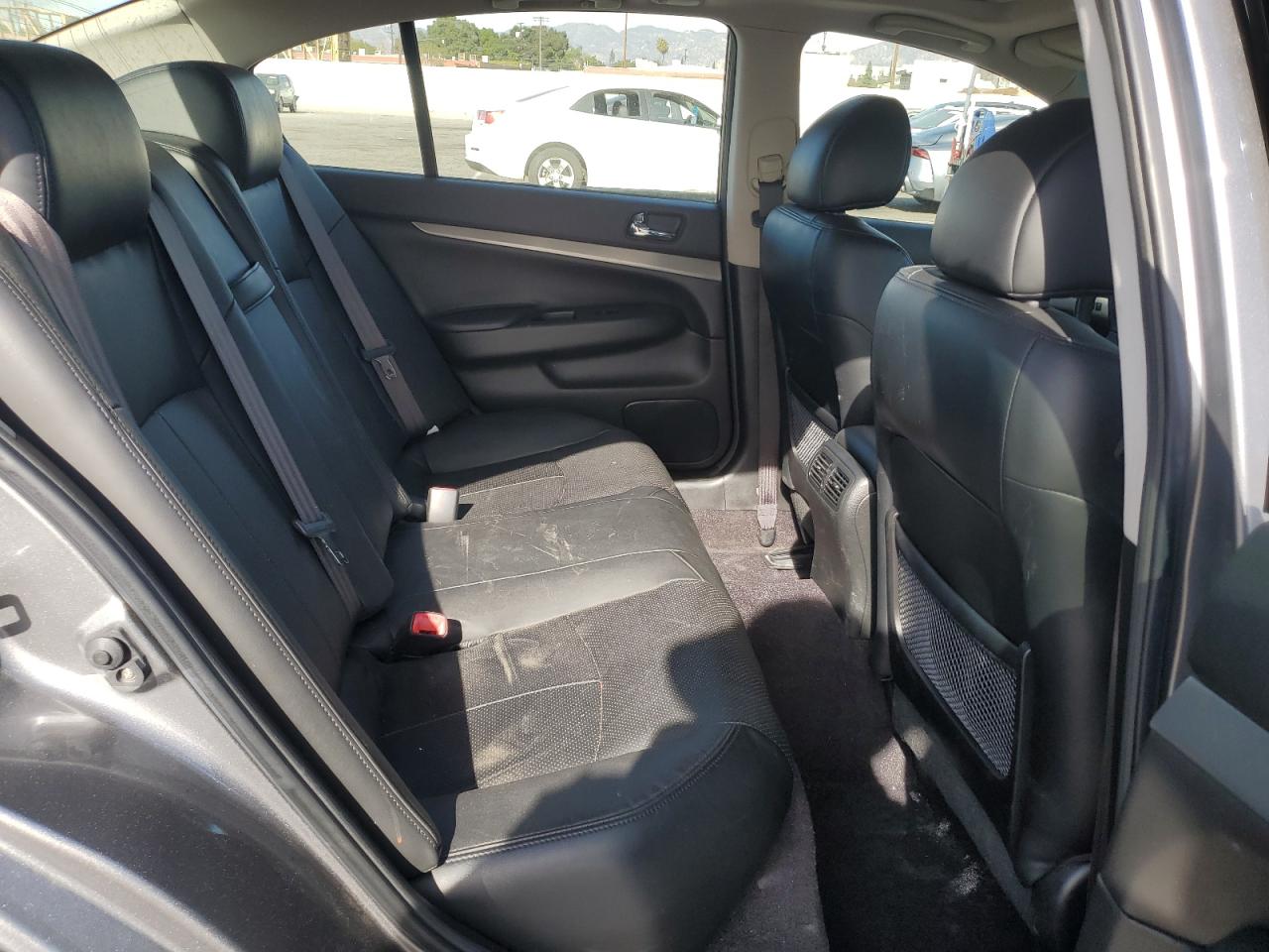 2013 Infiniti G - Image 10