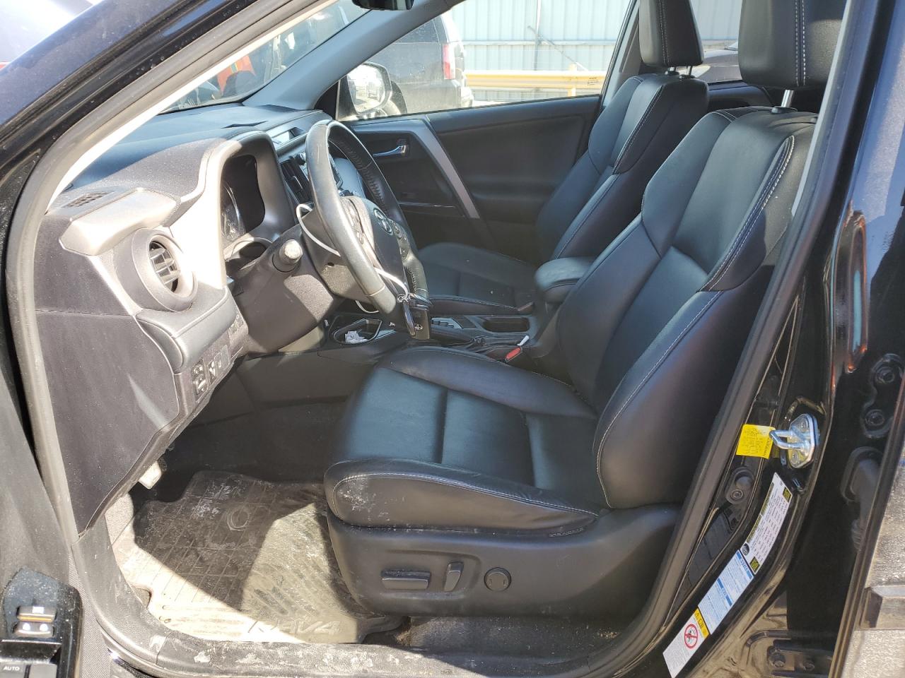 2016 Toyota RAV 4 - Image 7