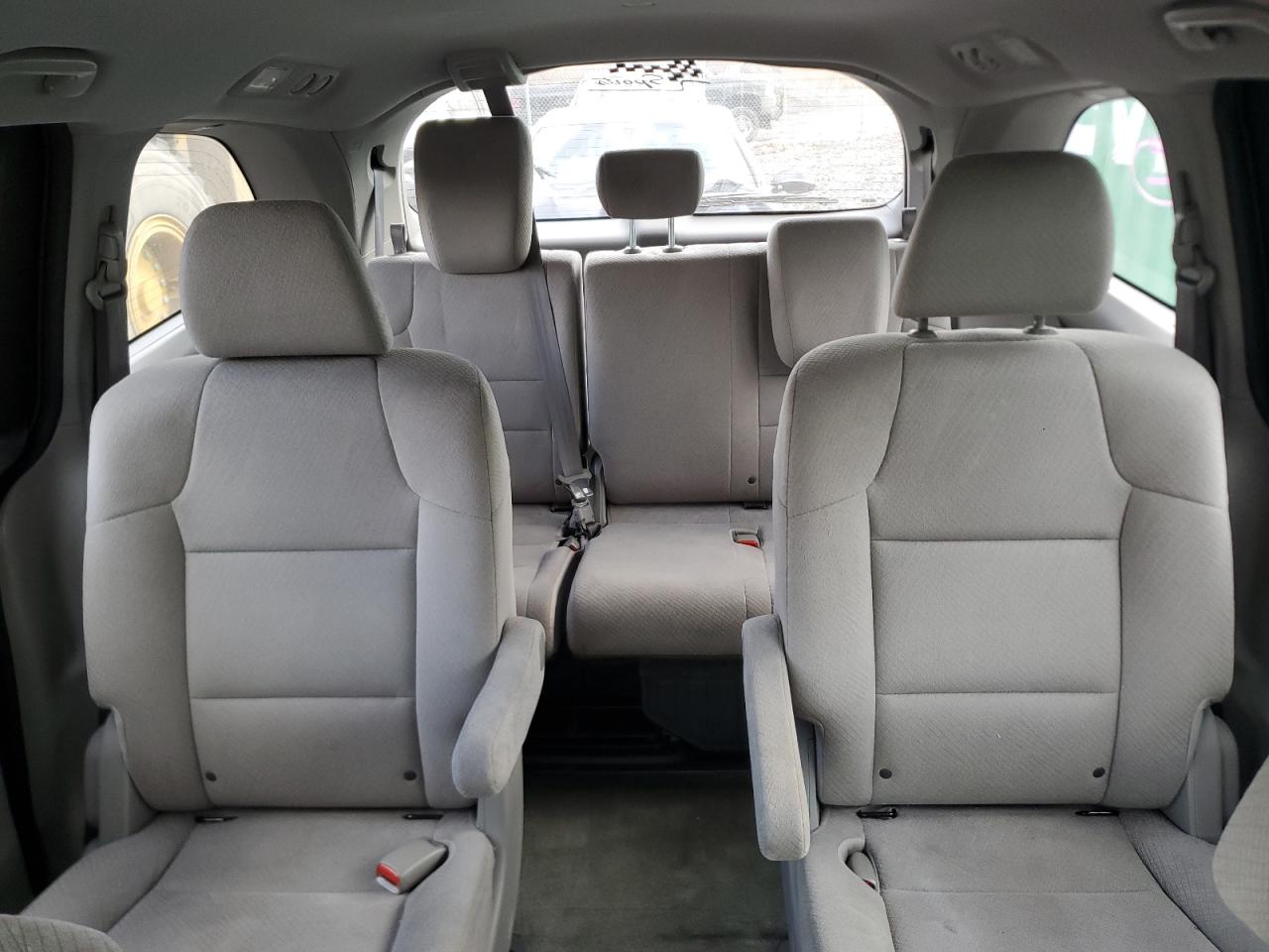 2016 Honda Odyssey - Image 10