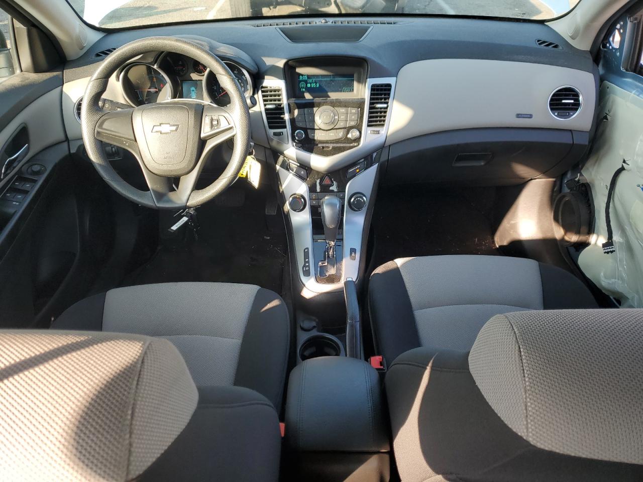 2012 Chevrolet Cruze - Image 8