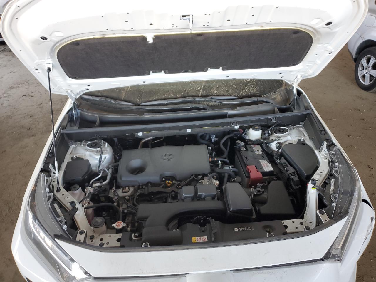 2023 Toyota RAV 4 - Image 12