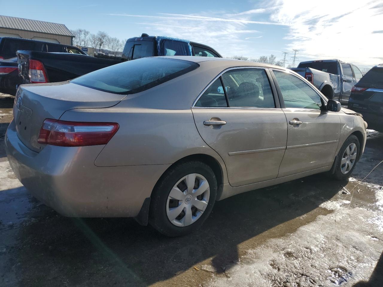 2009 Toyota Camry - Image 3