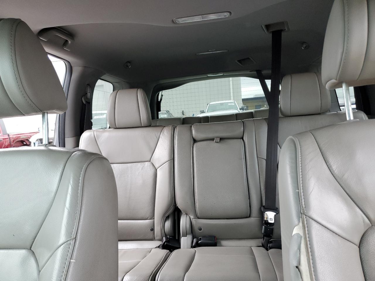 2015 Honda Pilot - Image 10