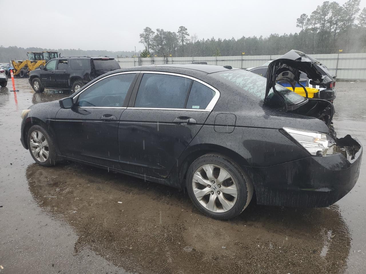 2009 Honda Accord - Image 2